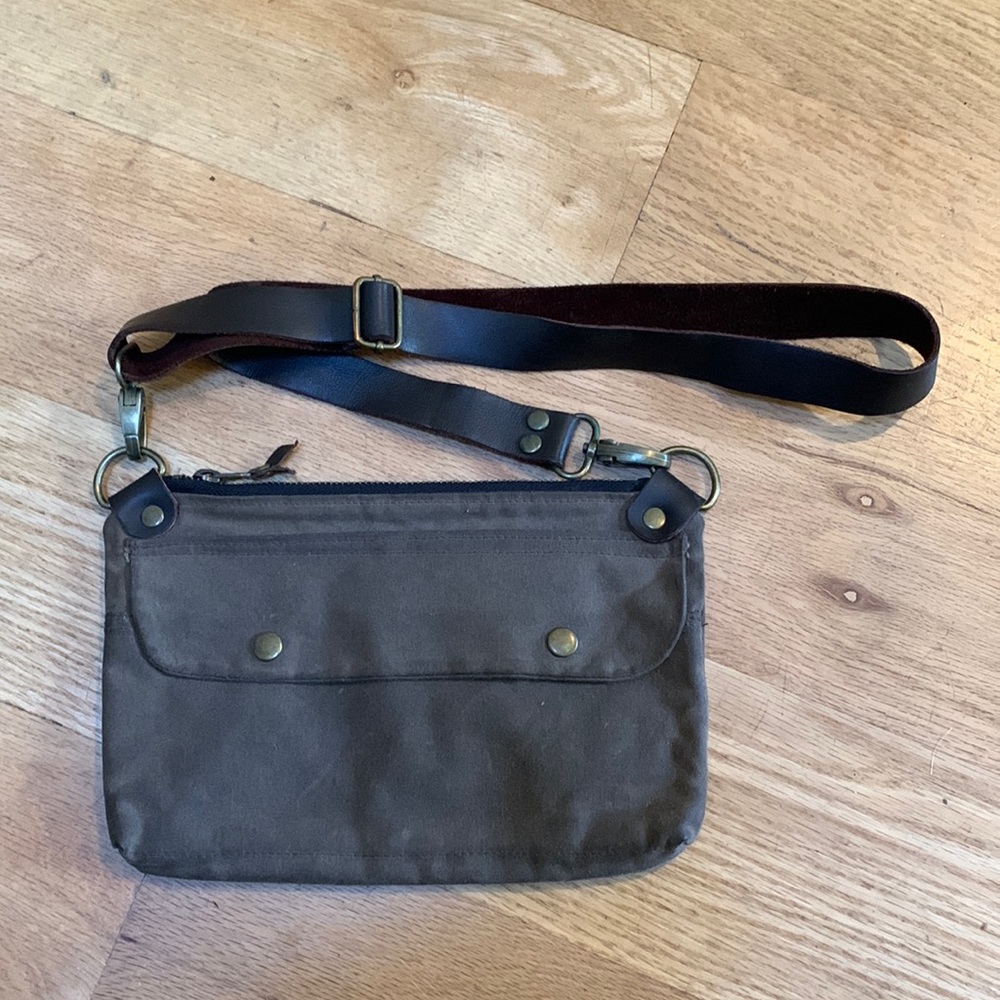 Pip Robbins charcoal coloured, waxed canvas hip/crossbody/Fanny bag.